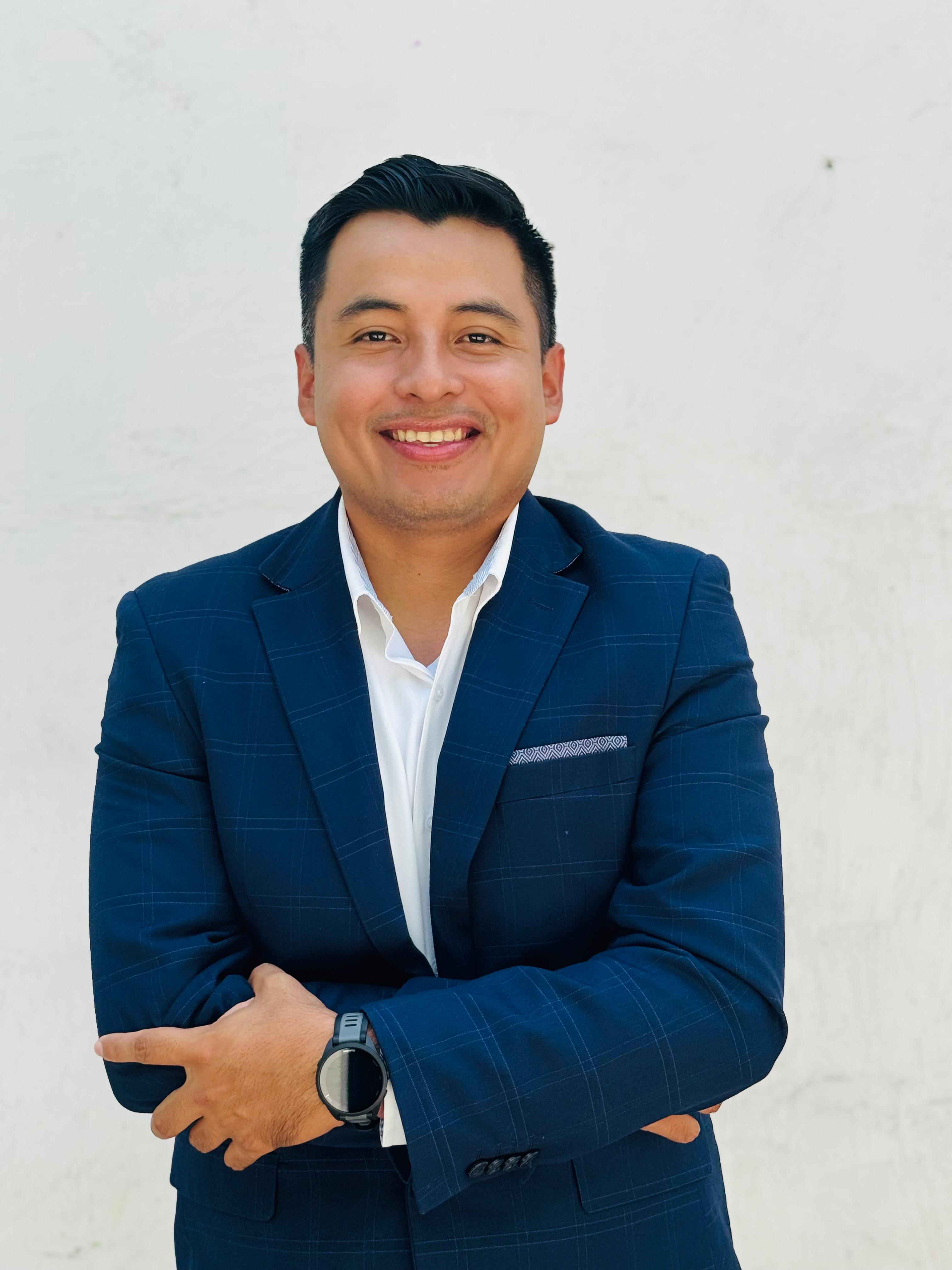 Ángel González
